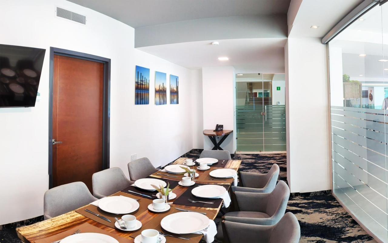 טפיק Hotel Fray Select מראה חיצוני תמונה