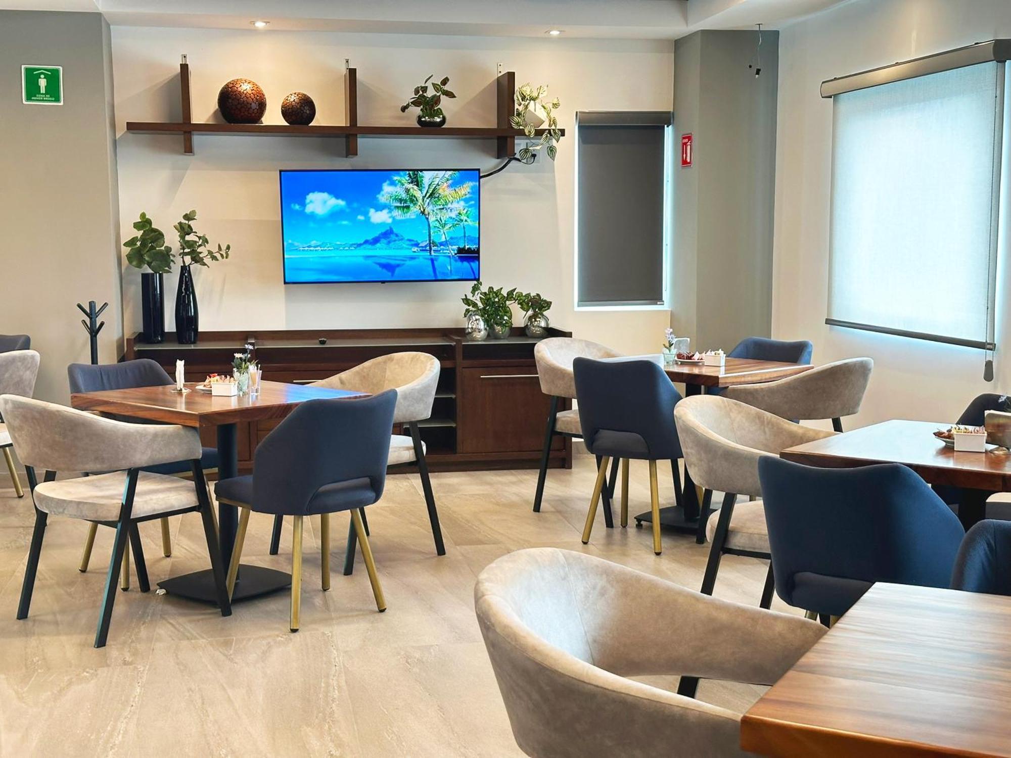 טפיק Hotel Fray Select מראה חיצוני תמונה